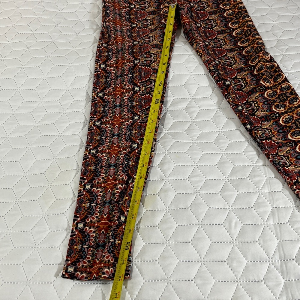 LuLaRoe Eclectic Paisley Boho Abstract Print Soft Feel One Size Leggings - Picture 8 of 8